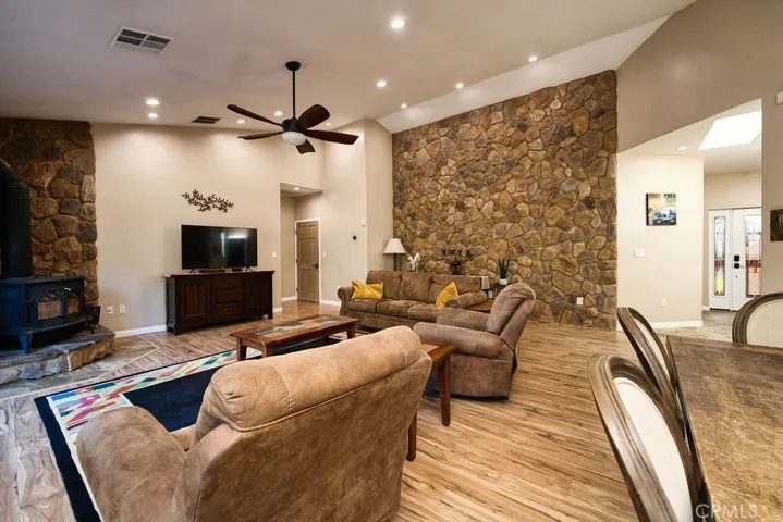 1737 Zion, Pine Mountain Club, California 93222