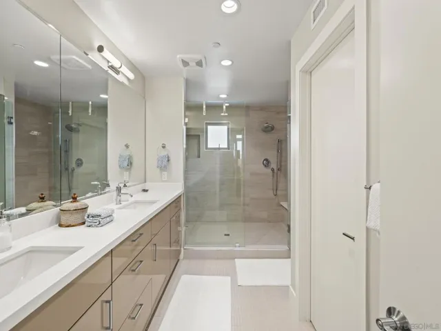 Primary Bath/Spa