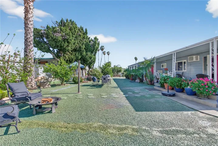 Side​​‌​​​​‌​​‌‌​​‌​​​‌‌​​​‌​​‌‌​​‌‌​​‌‌​​​​ yard