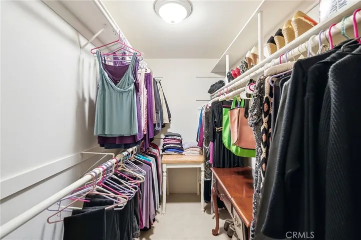 Walk-in closet