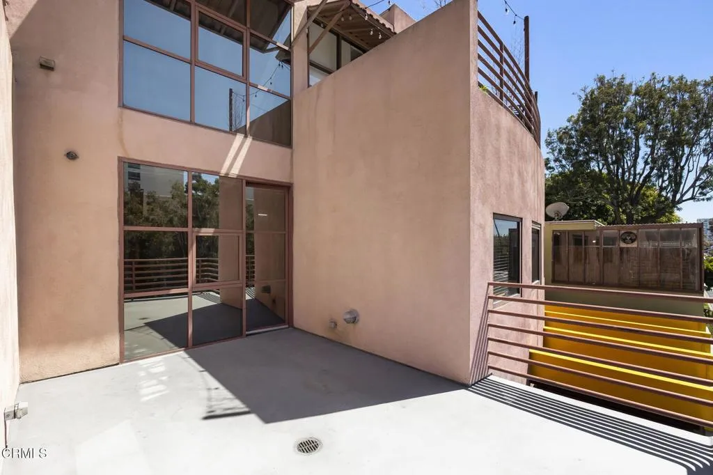 47-web-or-mls-UpmarketMedia-2110Main-148