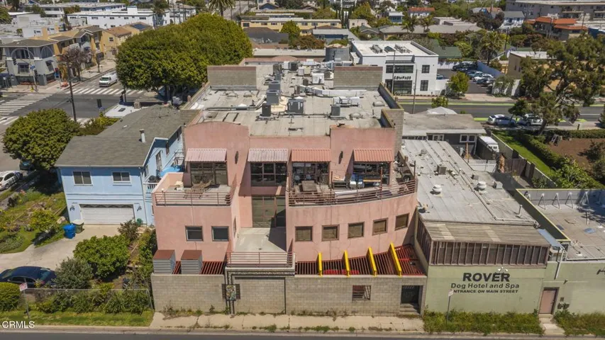 81-web-or-mls-UpmarketMedia-2110Main-aer
