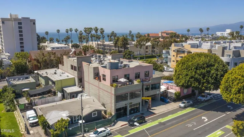 80-web-or-mls-UpmarketMedia-2110Main-aer