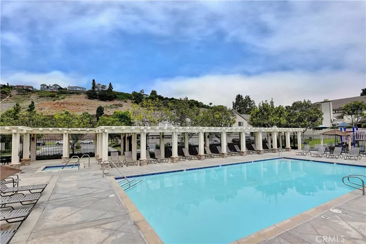 Camden Court HOA amentities