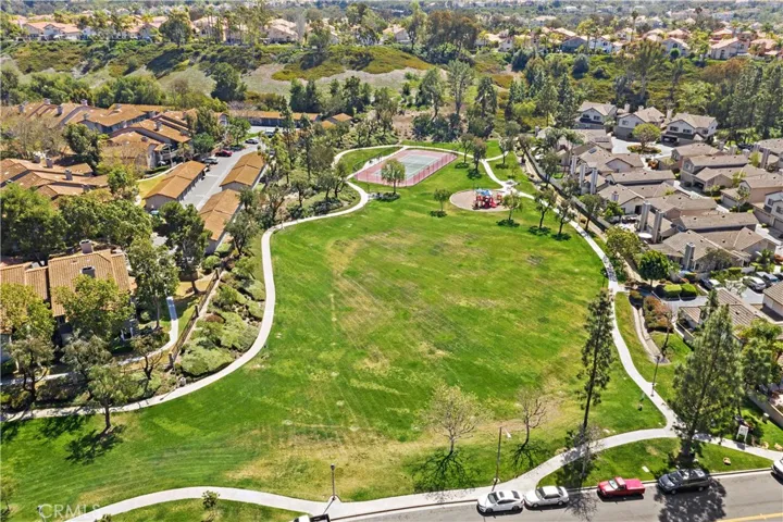 Camden Court HOA amentities