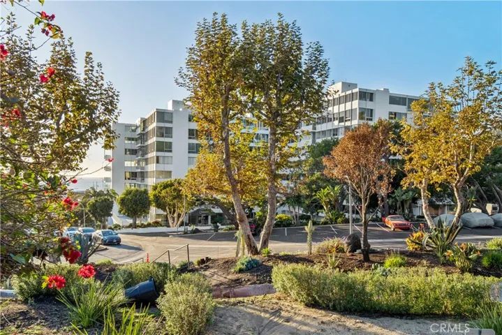 The Coronado Building - one of 4 buildings at Edgewater Towers