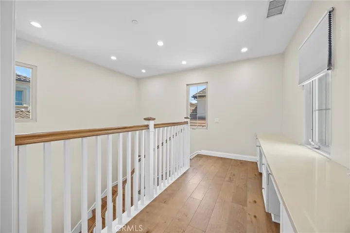 61 Bloomington, Irvine, California 92620