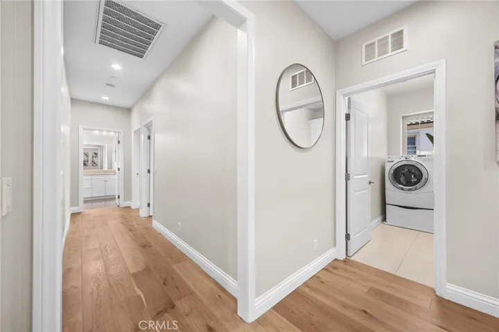 61 Bloomington, Irvine, California 92620