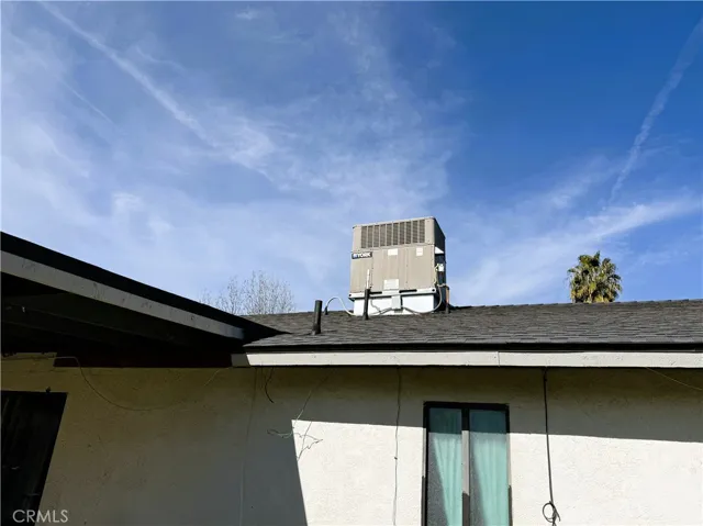 7601 Letty, Lamont, California 93241