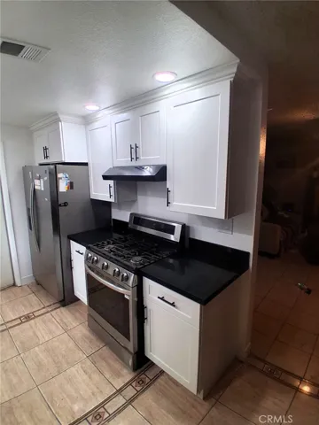 7601 Letty, Lamont, California 93241