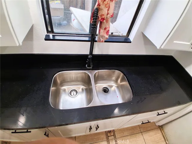 7601 Letty, Lamont, California 93241