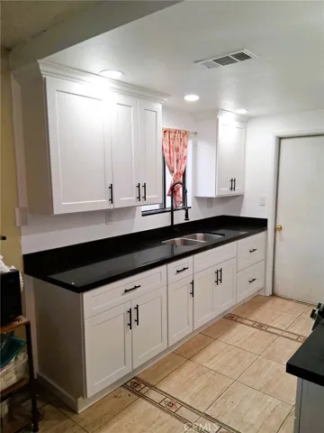 7601 Letty, Lamont, California 93241