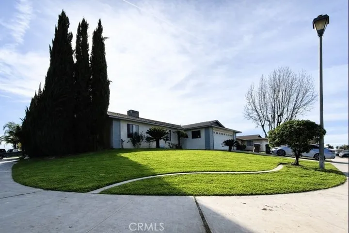7601 Letty, Lamont, California 93241