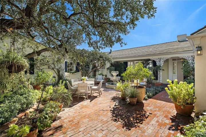 31571 Bluff Drive, Laguna Beach, California 92651