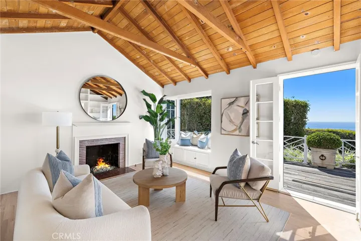 31571 Bluff Drive, Laguna Beach, California 92651