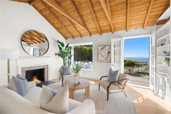 31571 Bluff Drive, Laguna Beach, California 92651