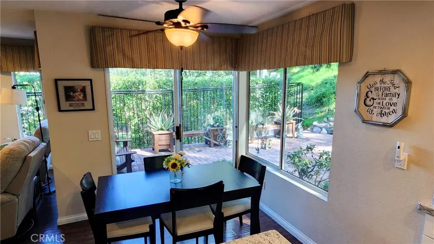 Cozy Breakfast Area