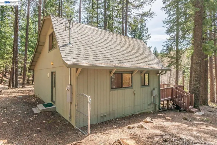 121 Mountain Aire Ln, Trinity Center, California 96091