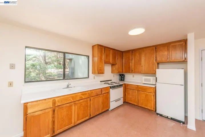 121 Mountain Aire Ln, Trinity Center, California 96091