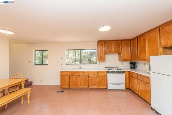 121 Mountain Aire Ln, Trinity Center, California 96091