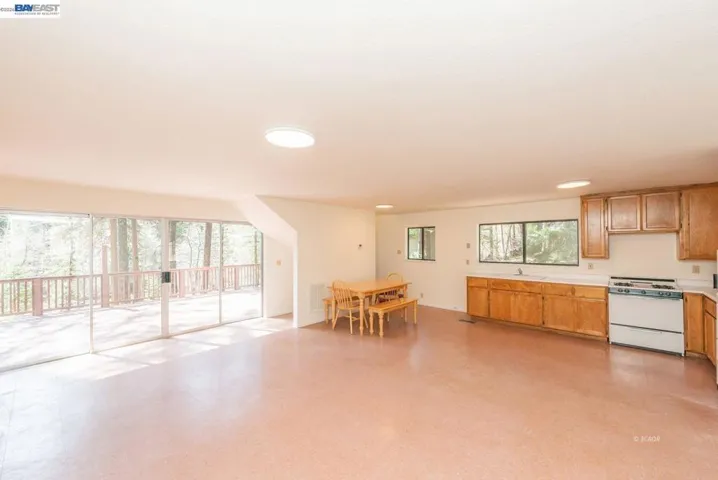 121 Mountain Aire Ln, Trinity Center, California 96091