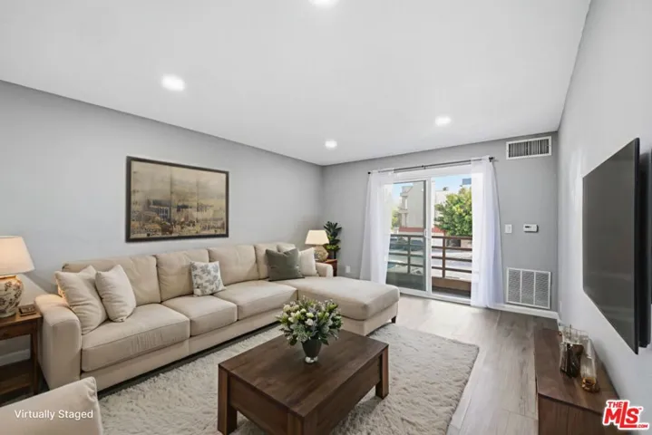 Virtually Enhanced Living Room