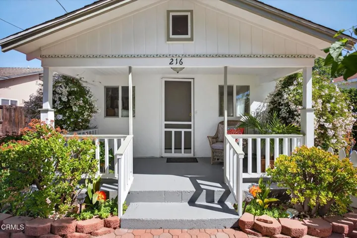 8-web-or-mls-Upmarketmedia_216Ful-022