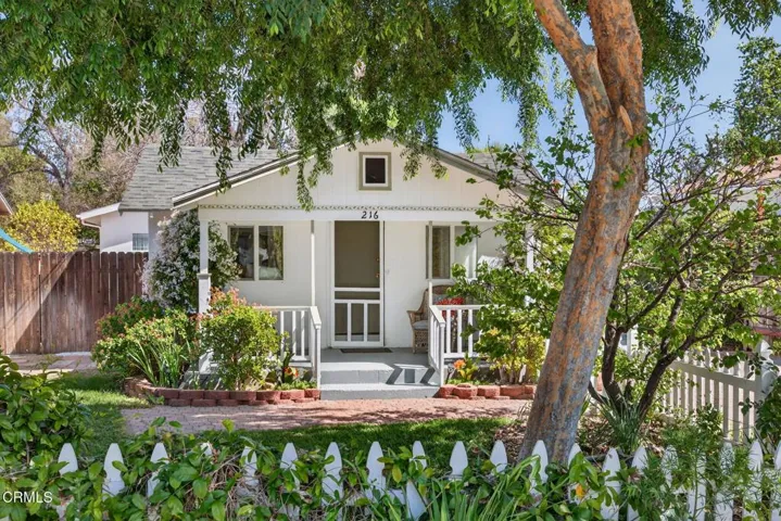 2-web-or-mls-Upmarketmedia_216Ful-004