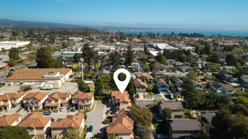 1576 Heritage Lane, Santa Cruz, California 95062