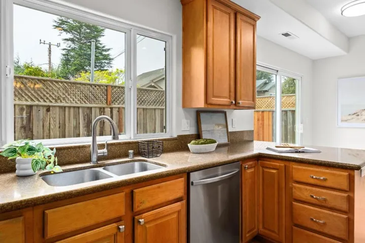 1576 Heritage Lane, Santa Cruz, California 95062