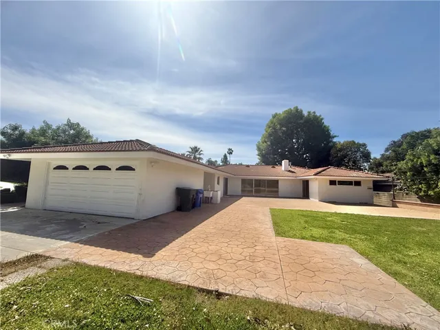 61 E Orange Grove, Arcadia, California 91006