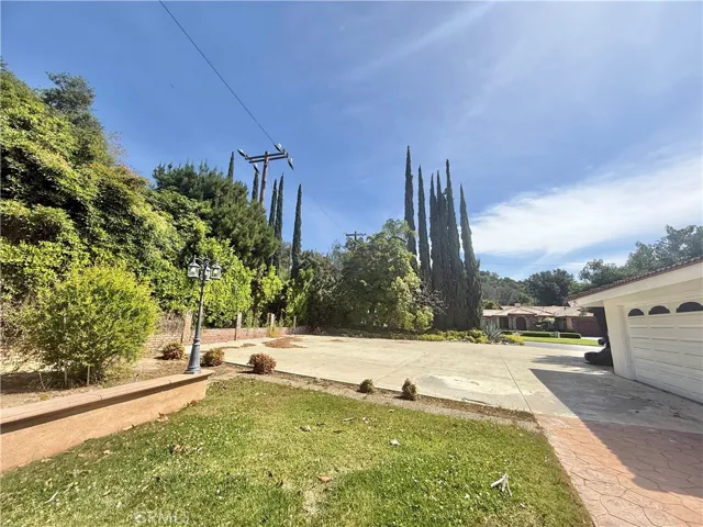 61 E Orange Grove, Arcadia, California 91006