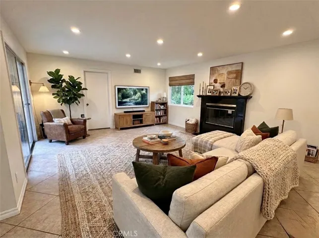 61 E Orange Grove, Arcadia, California 91006