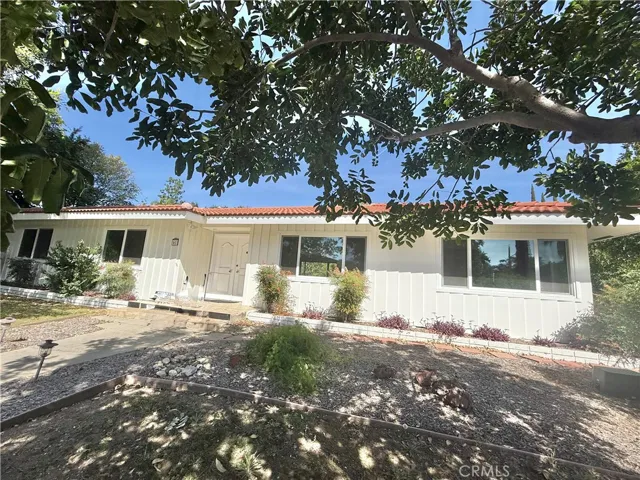 61 E Orange Grove, Arcadia, California 91006