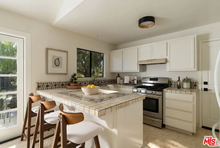 Guest House (no fire damage)