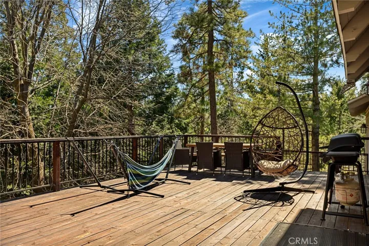 HUGE DECK!!!!
