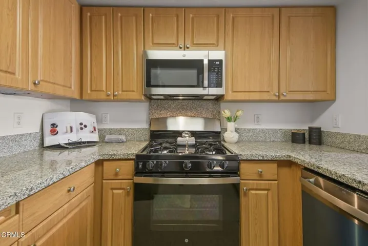 17-web-or-mls-200 N 5th St 311_MEDIA360V