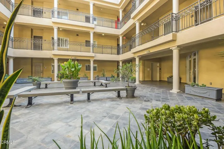 34-web-or-mls-200 N 5th St 311_MEDIA360V