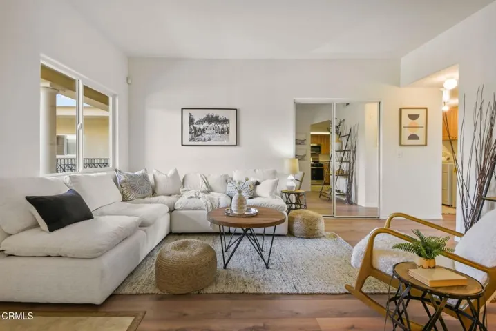 10-web-or-mls-200 N 5th St 311_MEDIA360V