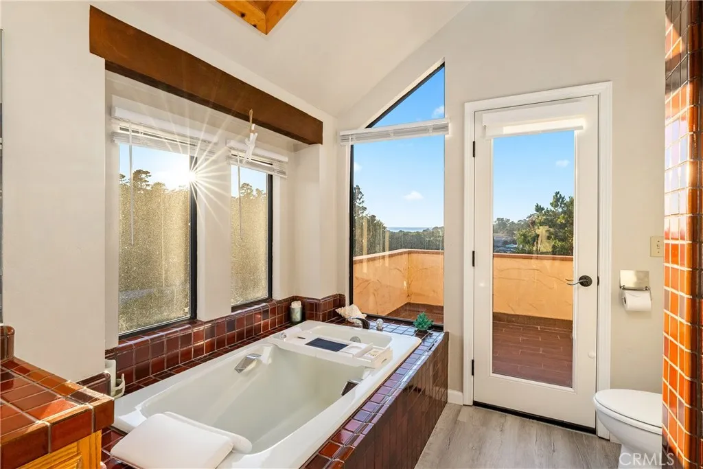 Primary suite