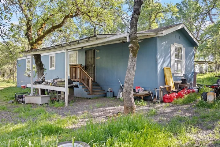 300 Purple Rocks, Oroville, California 95966