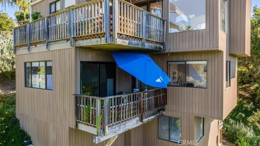 Drone shot of top and bottom decks.