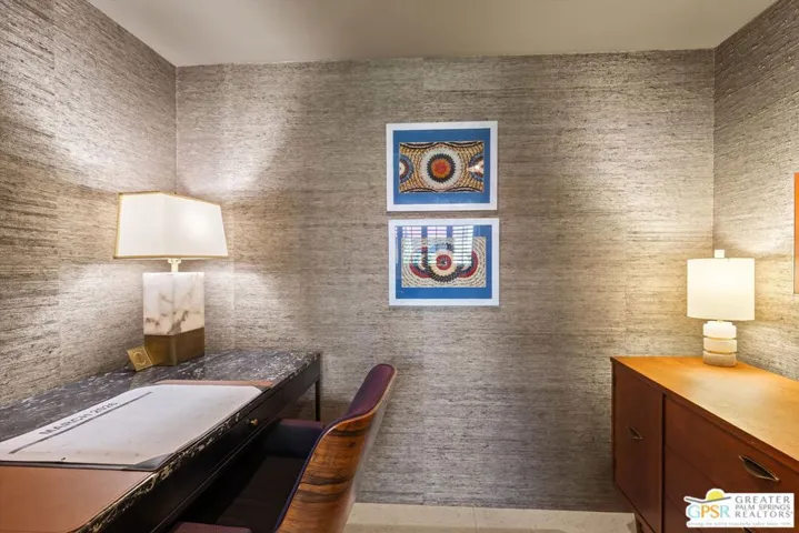 200 E Racquet Club Road 8, Palm Springs, California 92262