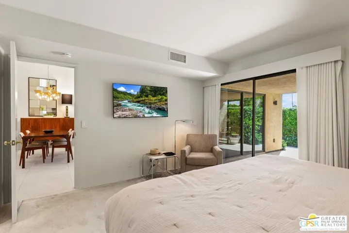 200 E Racquet Club Road 8, Palm Springs, California 92262