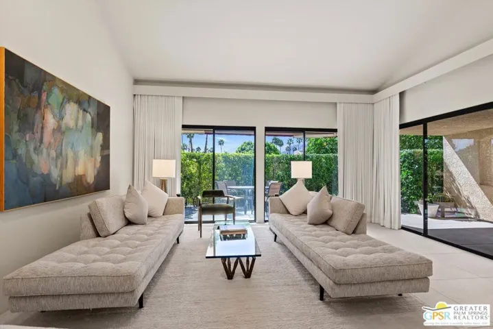 200 E Racquet Club Road 8, Palm Springs, California 92262