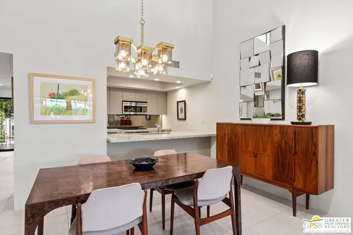 200 E Racquet Club Road 8, Palm Springs, California 92262