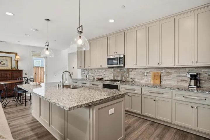 2785 Telegraph Boulevard, Marina, California 93933