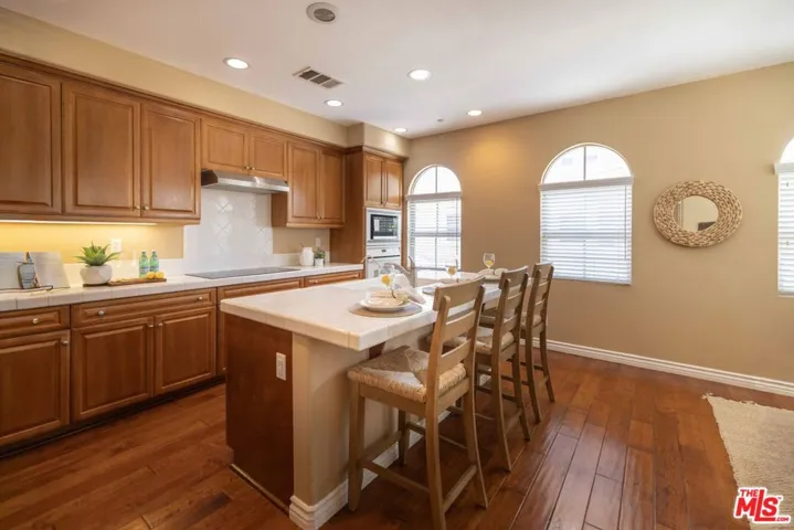 107 Chantilly, Irvine, California 92620
