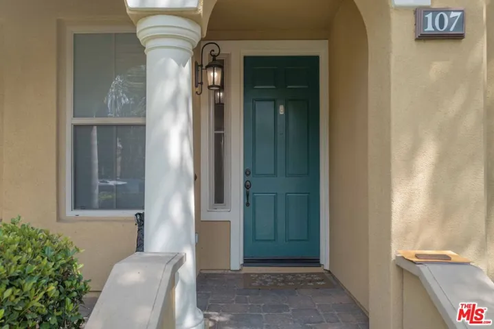 107 Chantilly, Irvine, California 92620