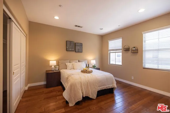 107 Chantilly, Irvine, California 92620